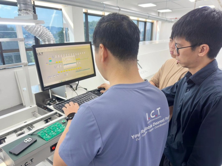 Установка на месте и поддержка обучения инженеров